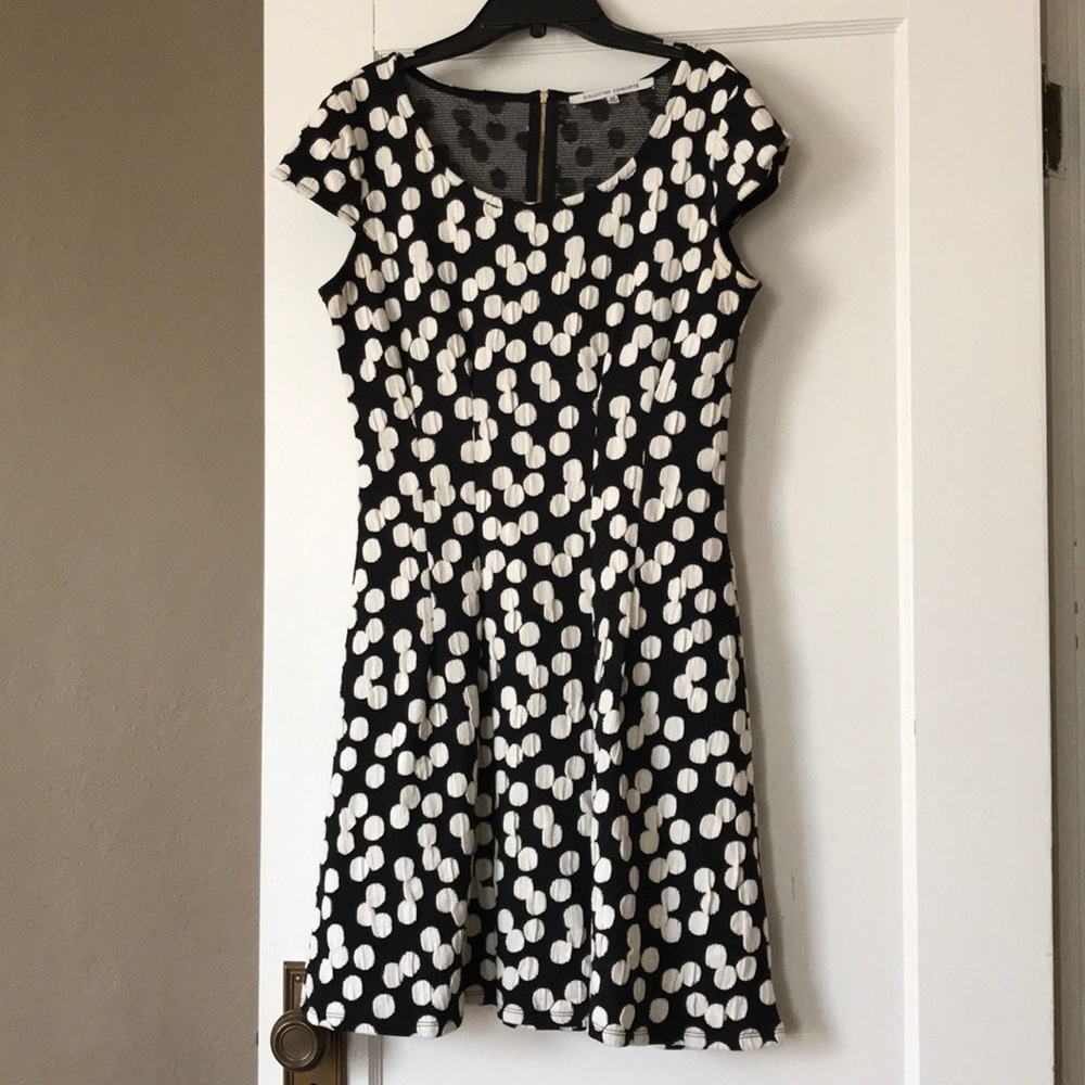 Collective Concepts cap sleeve dress